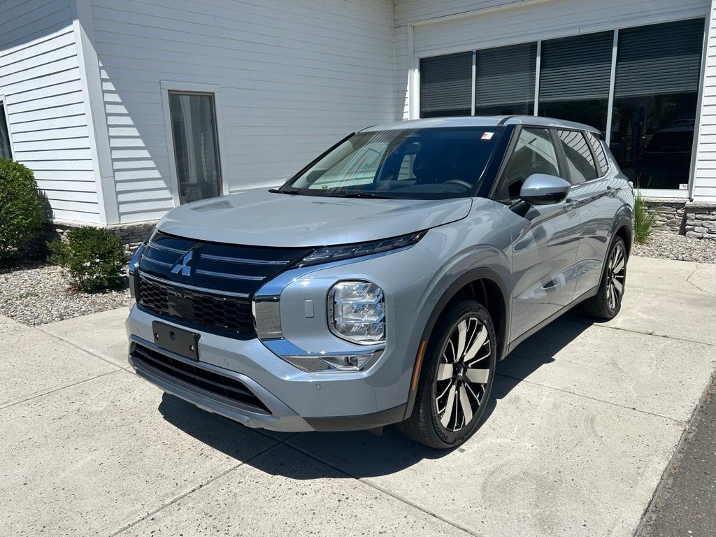 new 2025 Mitsubishi Outlander car, priced at $34,244