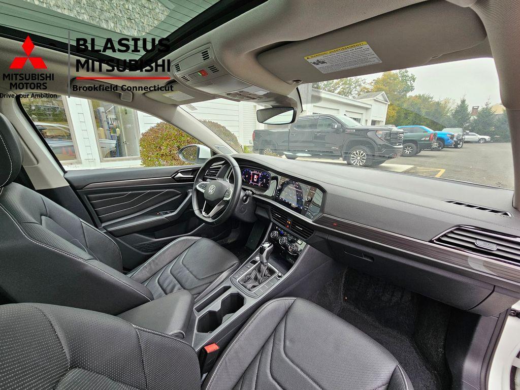 used 2024 Volkswagen Jetta car, priced at $20,989