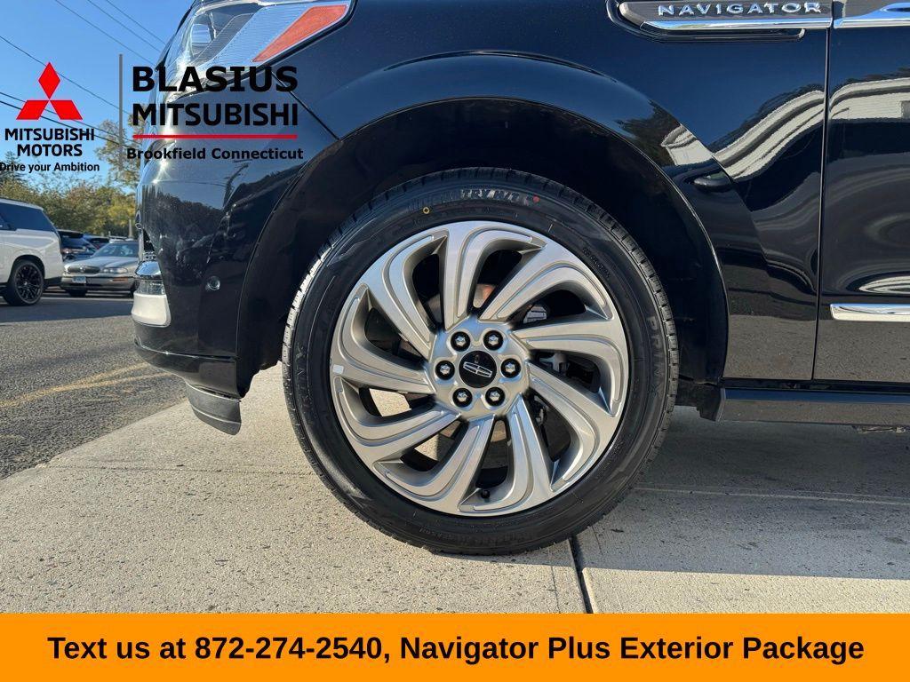 used 2022 Lincoln Navigator car, priced at $45,659