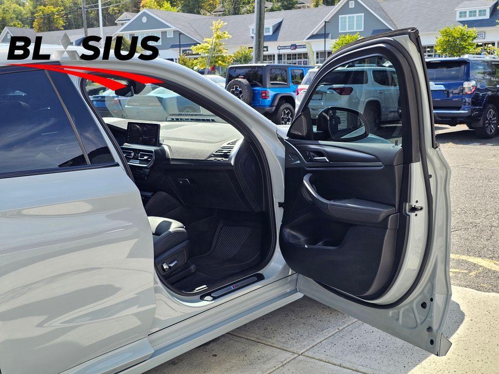 used 2023 BMW X4 car, priced at $39,989