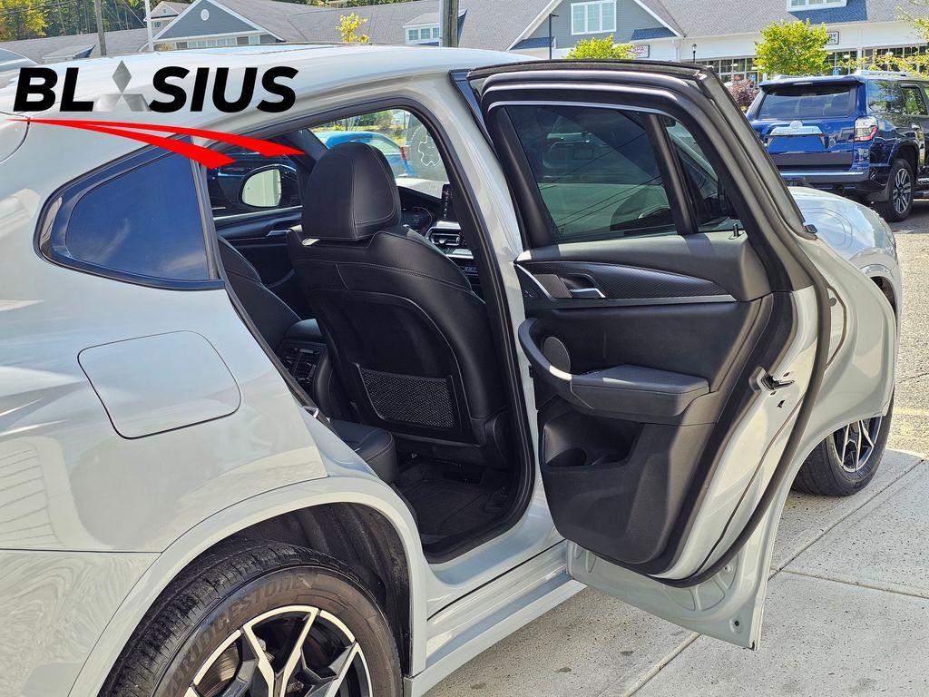 used 2023 BMW X4 car, priced at $39,989