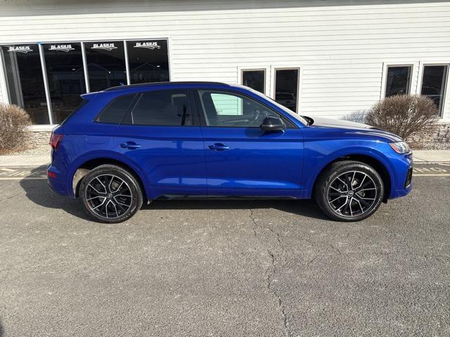 used 2022 Audi SQ5 car, priced at $35,989