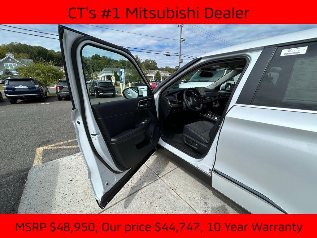 new 2025 Mitsubishi Outlander PHEV car, priced at $44,747