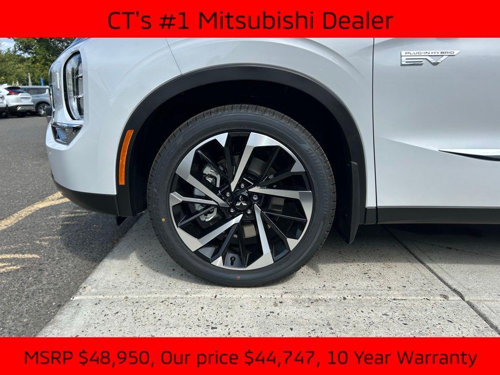 new 2025 Mitsubishi Outlander PHEV car, priced at $44,747