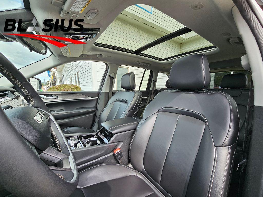 used 2023 Jeep Grand Cherokee 4xe car, priced at $28,887