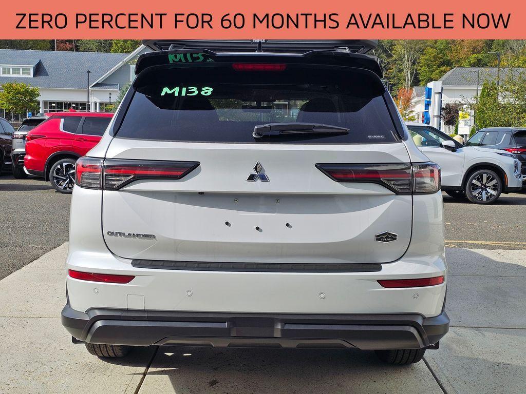 new 2025 Mitsubishi Outlander car