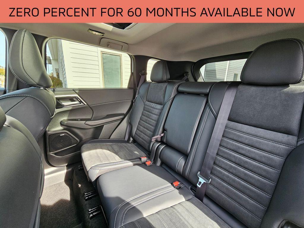 new 2025 Mitsubishi Outlander car