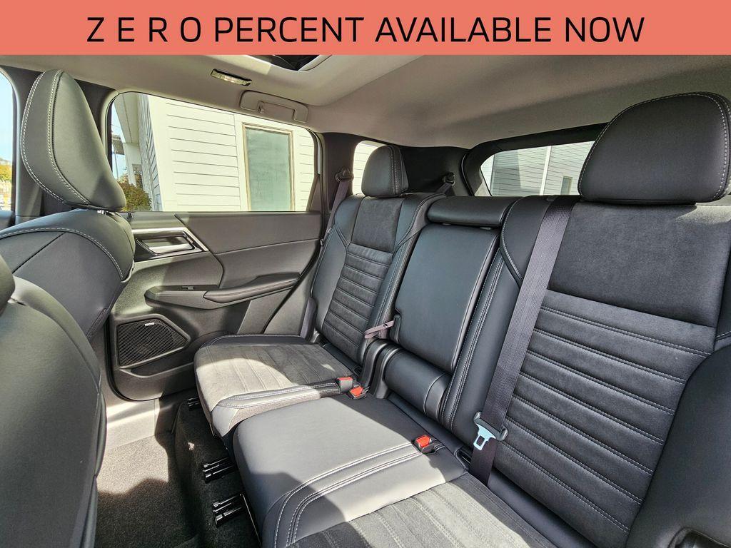 new 2025 Mitsubishi Outlander car