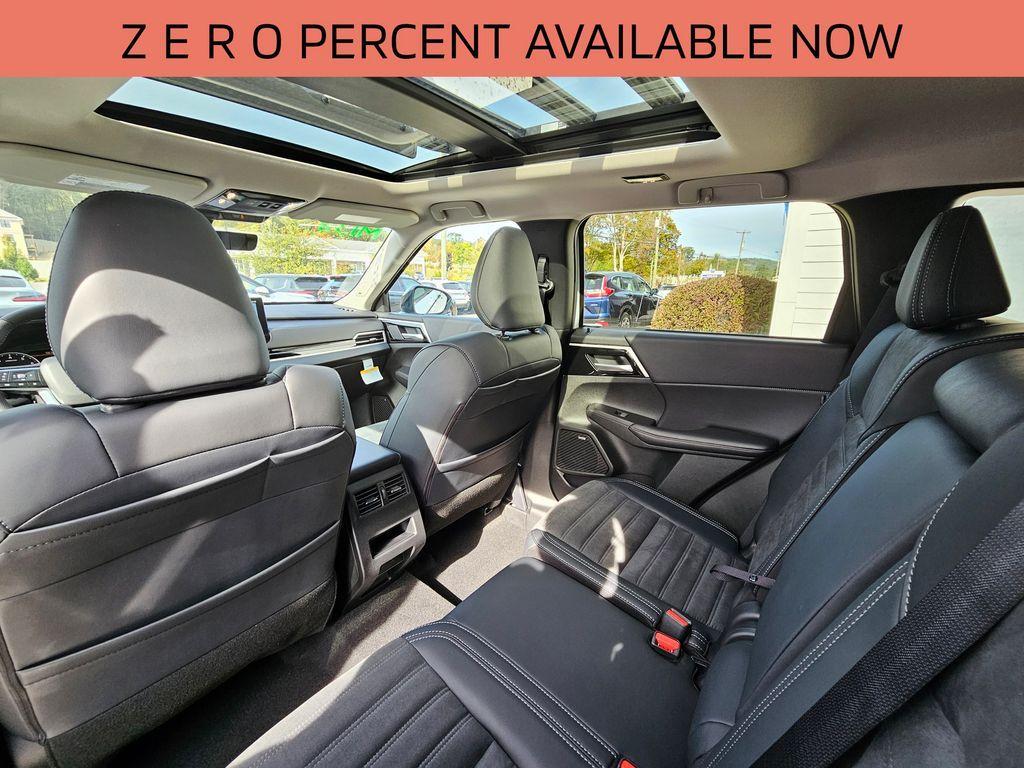 new 2025 Mitsubishi Outlander car
