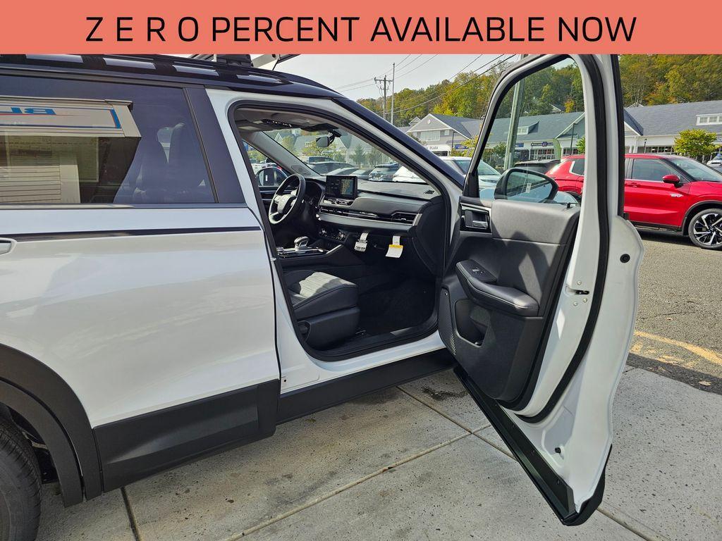 new 2025 Mitsubishi Outlander car