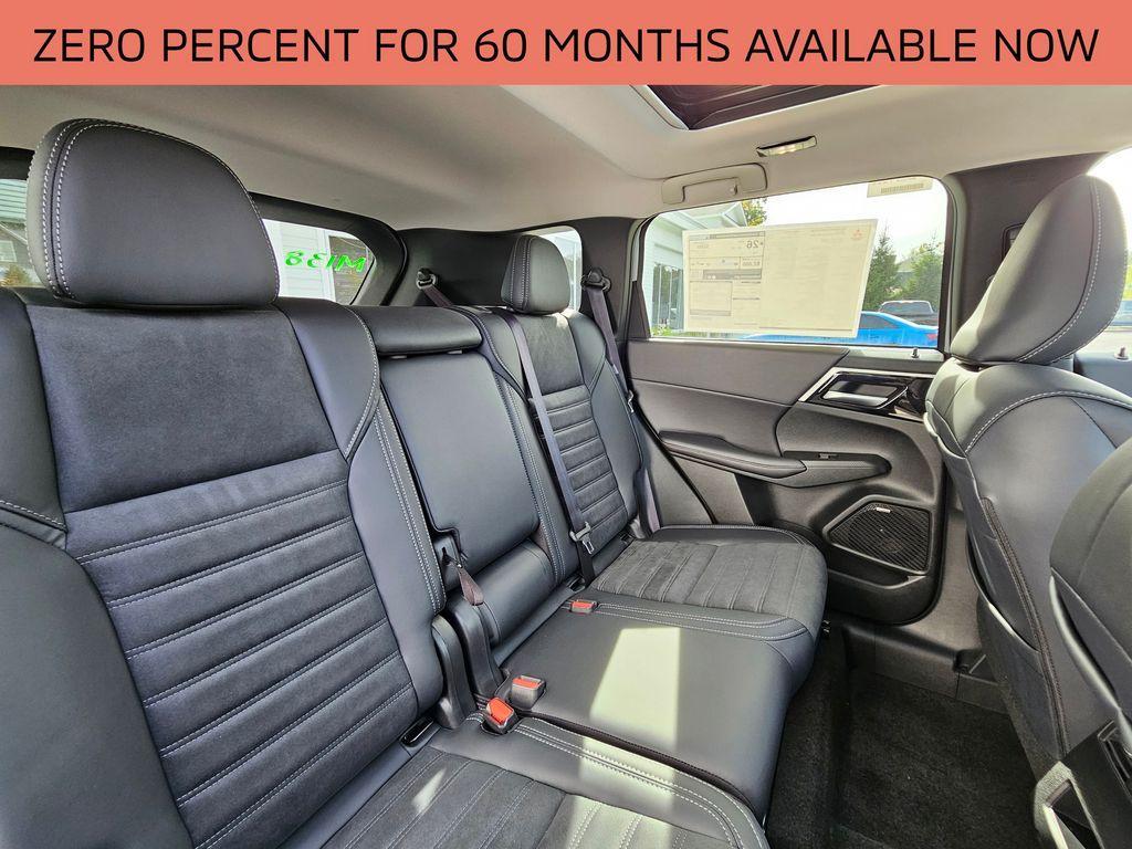 new 2025 Mitsubishi Outlander car