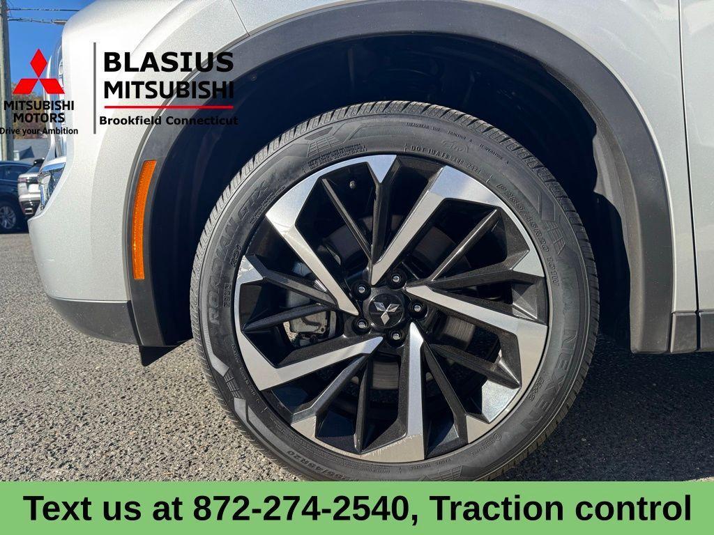 used 2024 Mitsubishi Outlander car, priced at $24,800