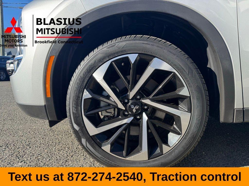 used 2024 Mitsubishi Outlander car, priced at $24,995