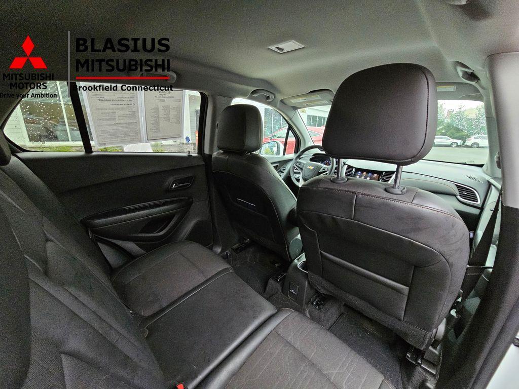 used 2022 Chevrolet Trax car, priced at $15,995