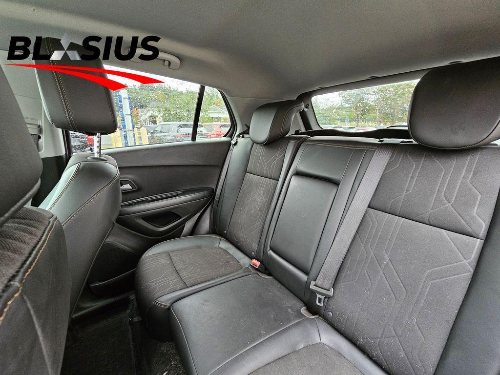 used 2022 Chevrolet Trax car, priced at $15,995