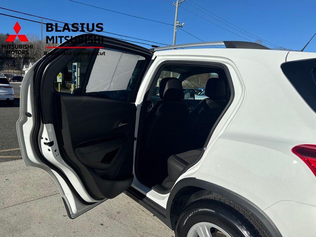 used 2022 Chevrolet Trax car, priced at $14,989