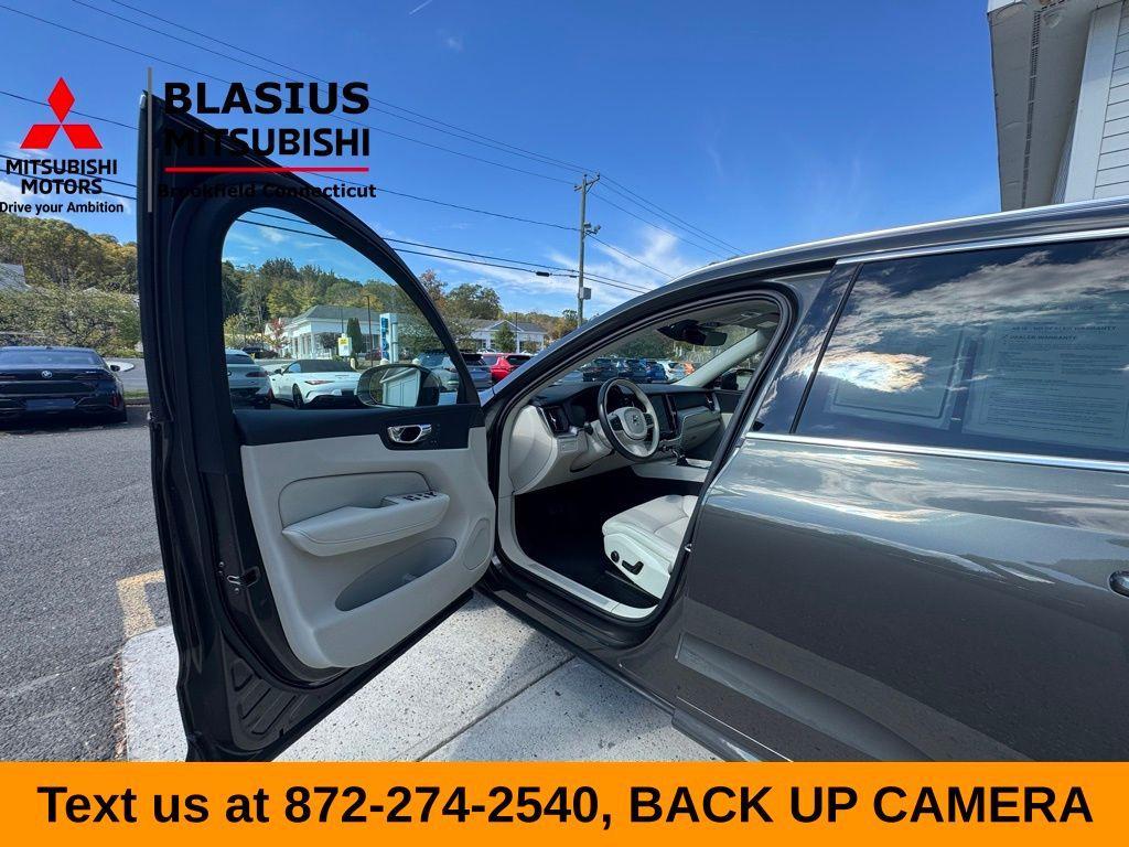 used 2020 Volvo XC60 car, priced at $24,322