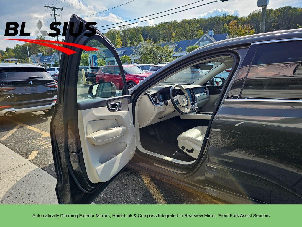 used 2020 Volvo XC60 car, priced at $24,989