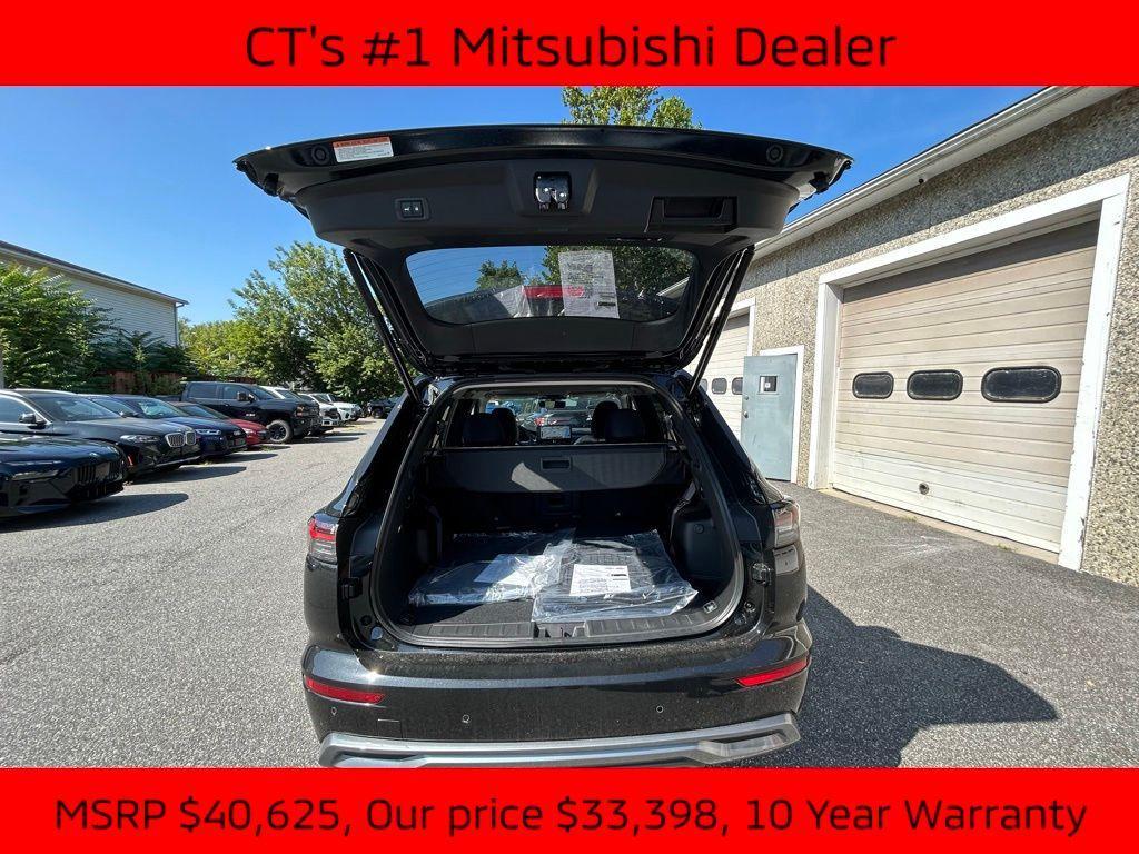 new 2025 Mitsubishi Outlander car, priced at $33,398