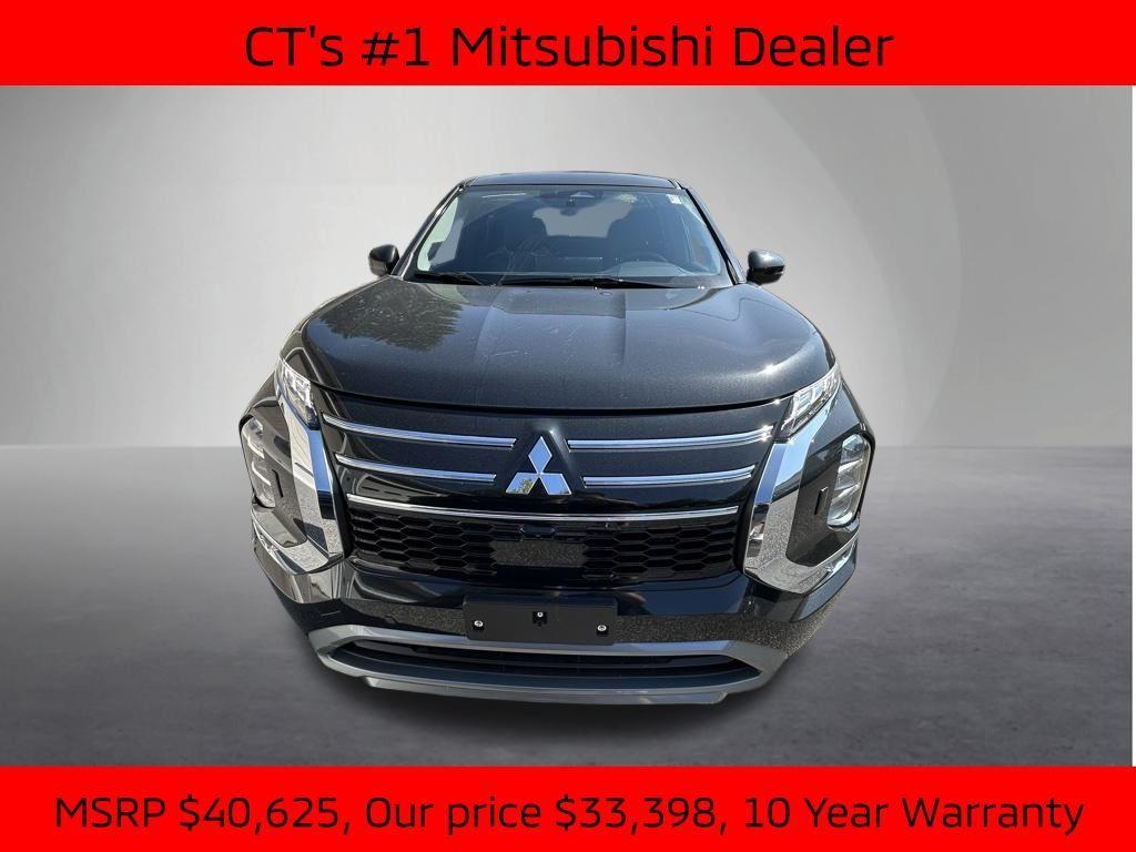 new 2025 Mitsubishi Outlander car, priced at $33,398
