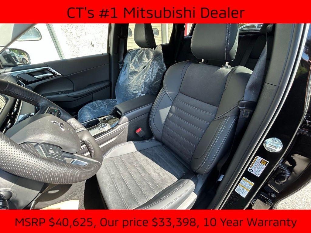 new 2025 Mitsubishi Outlander car, priced at $33,398