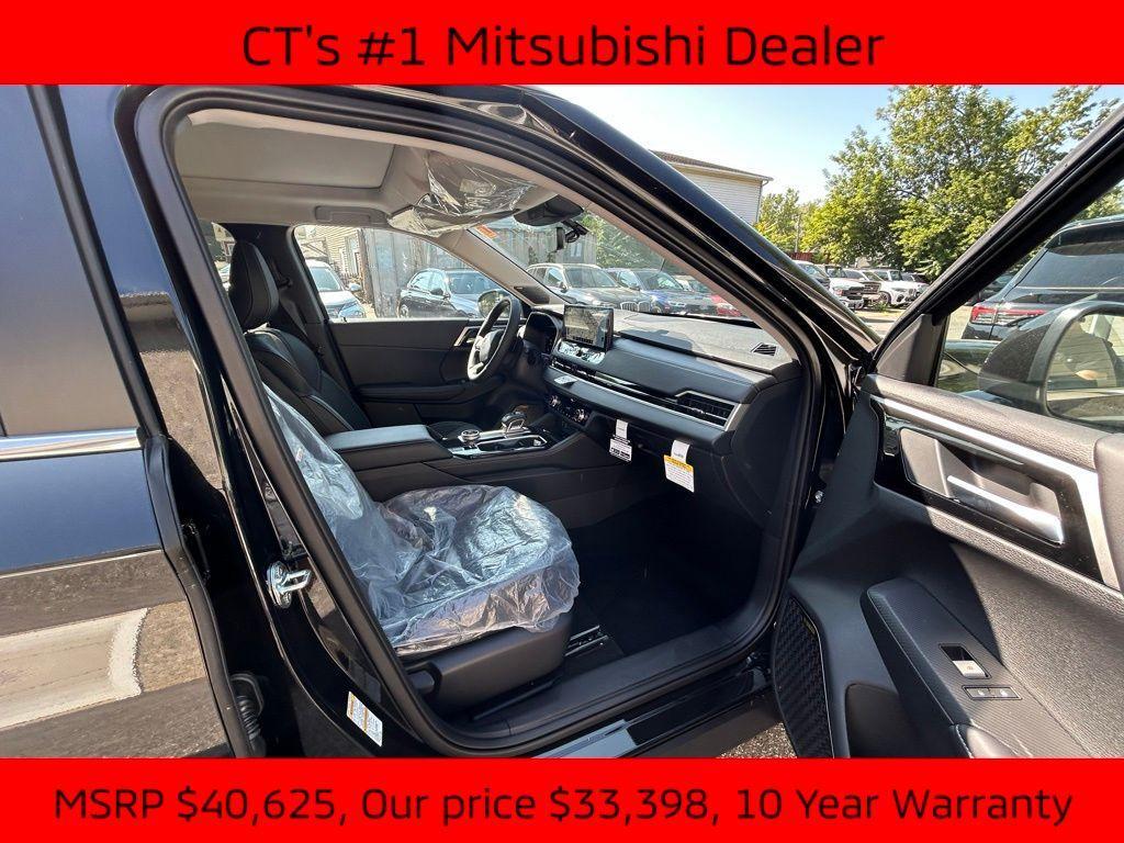 new 2025 Mitsubishi Outlander car, priced at $33,398
