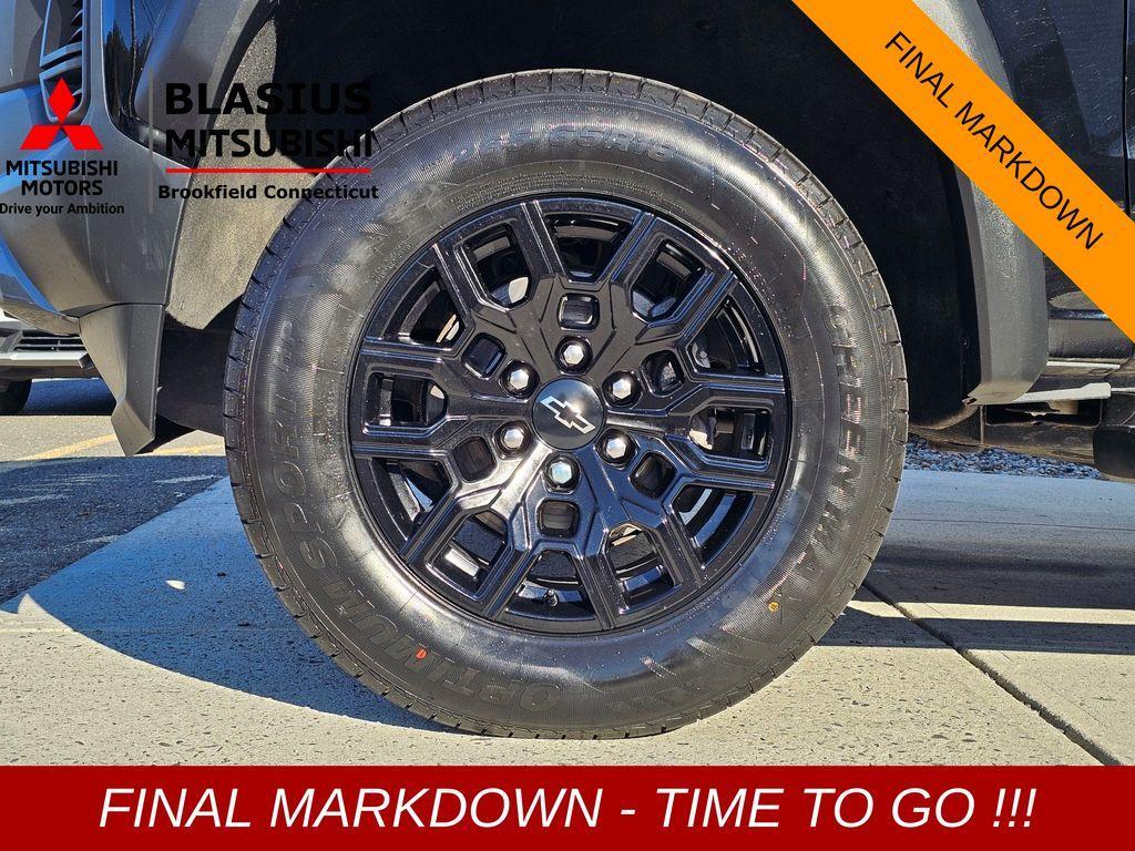 used 2023 Chevrolet Colorado car, priced at $33,269