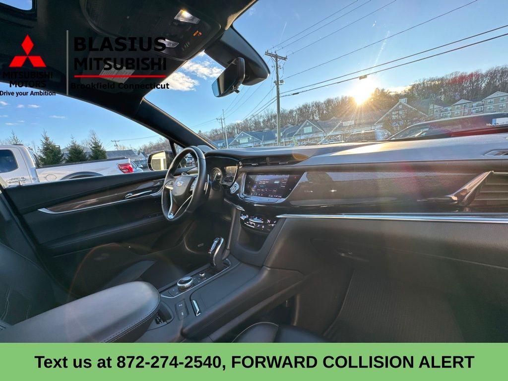 used 2020 Cadillac XT6 car, priced at $28,389