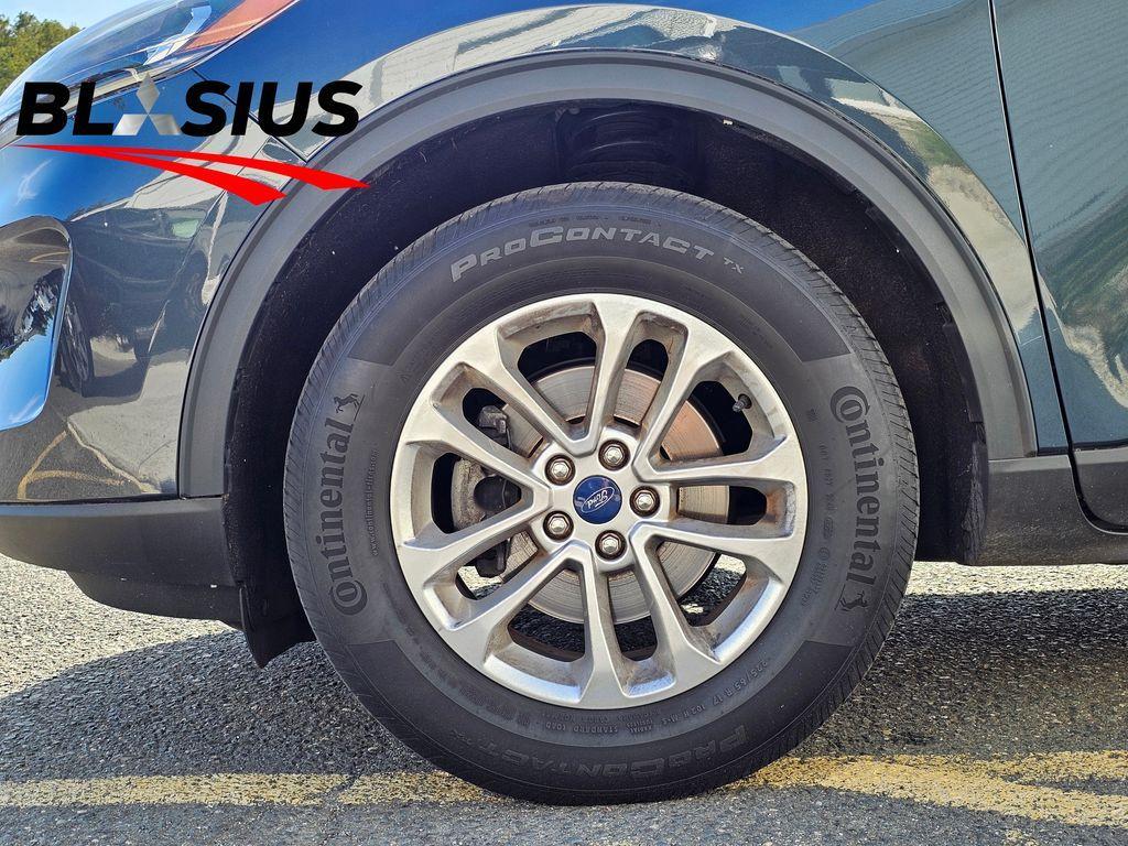 used 2022 Ford Escape car, priced at $19,989
