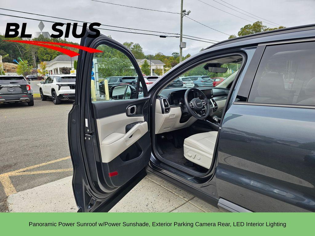 used 2023 Kia Sorento car, priced at $23,664