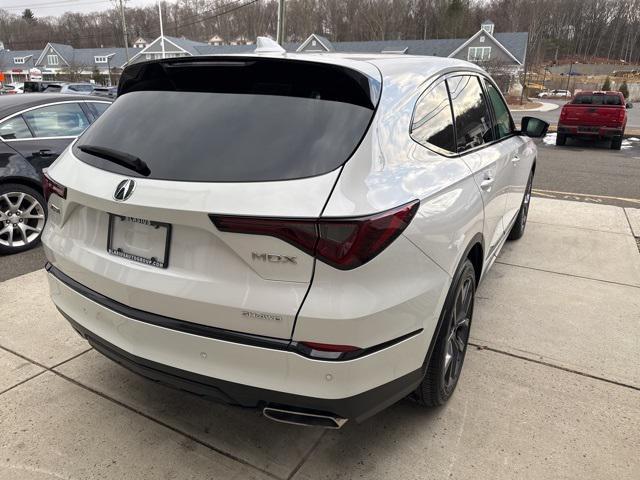 used 2024 Acura MDX car, priced at $49,399