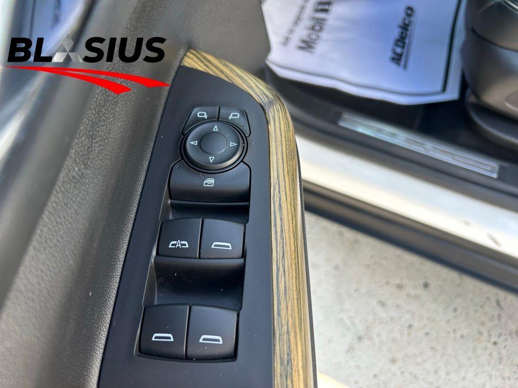 used 2018 GMC Acadia car, priced at $17,672