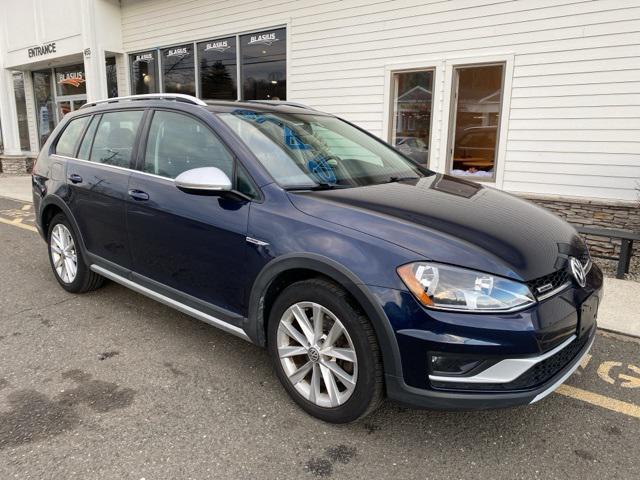 used 2017 Volkswagen Golf Alltrack car, priced at $19,989