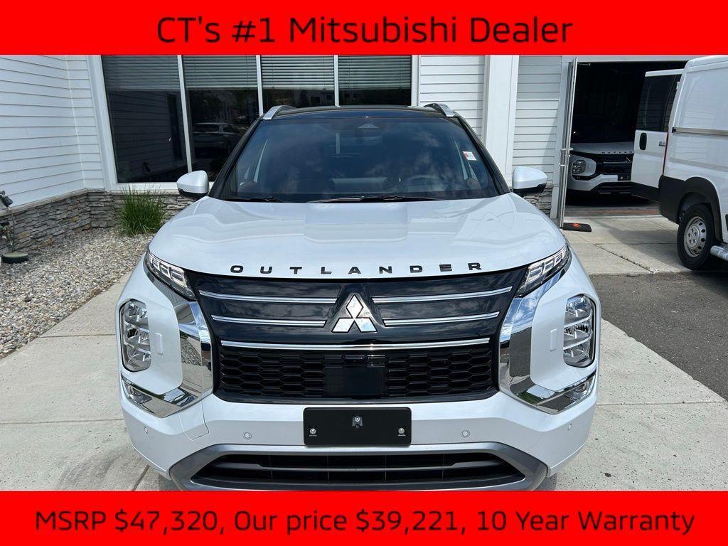 new 2025 Mitsubishi Outlander car, priced at $39,221