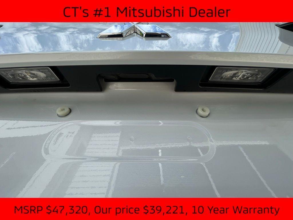 new 2025 Mitsubishi Outlander car, priced at $39,221