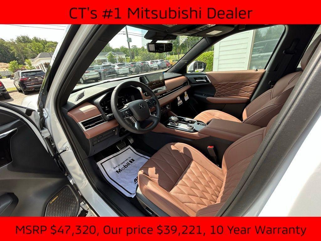 new 2025 Mitsubishi Outlander car, priced at $39,221