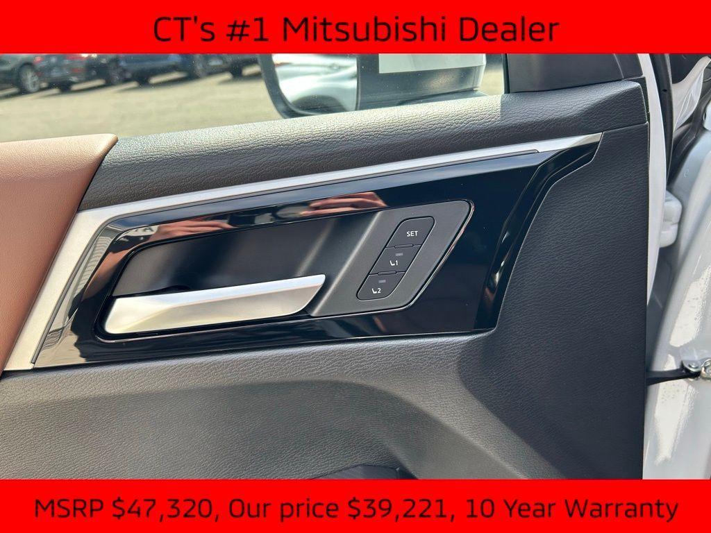new 2025 Mitsubishi Outlander car, priced at $39,221