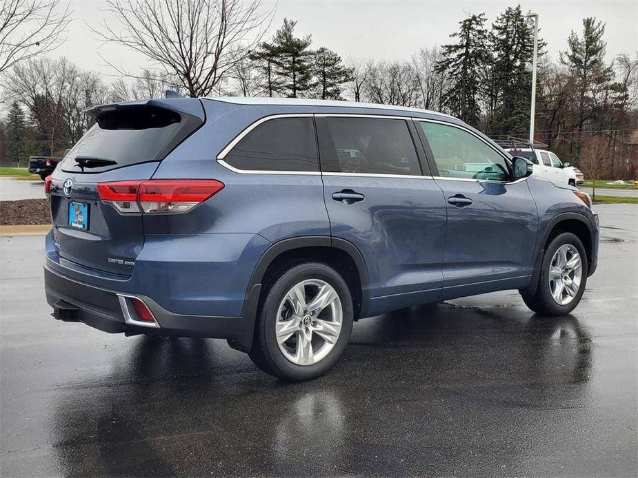 used 2019 Toyota Highlander car, priced at $33,900