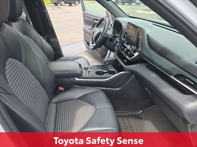 used 2023 Toyota Highlander car, priced at $42,500