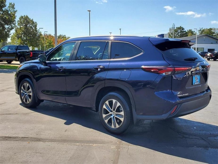 used 2024 Toyota Highlander car, priced at $42,000