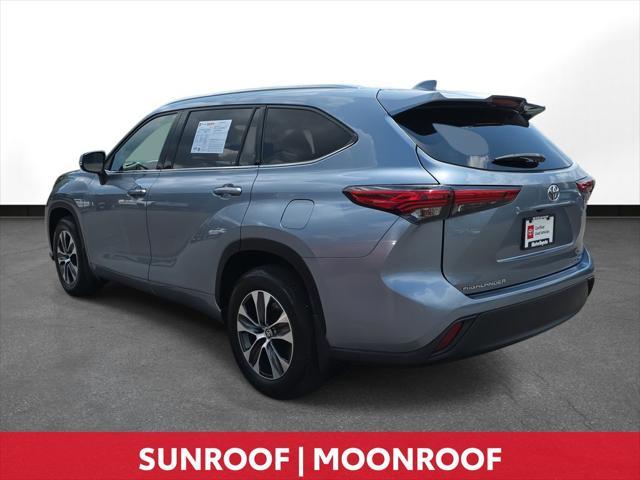 used 2021 Toyota Highlander car, priced at $39,970