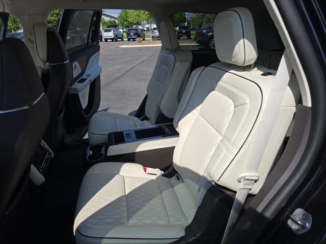 used 2022 Lincoln Aviator car, priced at $39,500