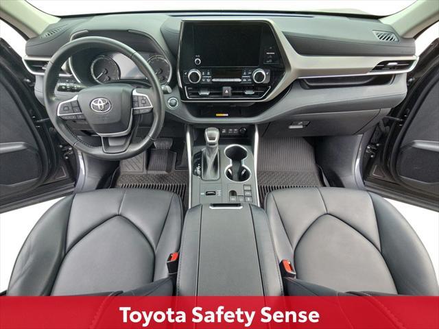 used 2023 Toyota Highlander car, priced at $42,450