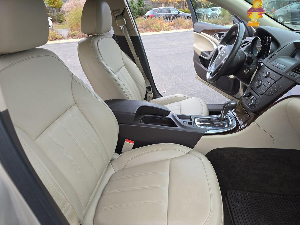 used 2011 Buick Regal car, priced at $8,700