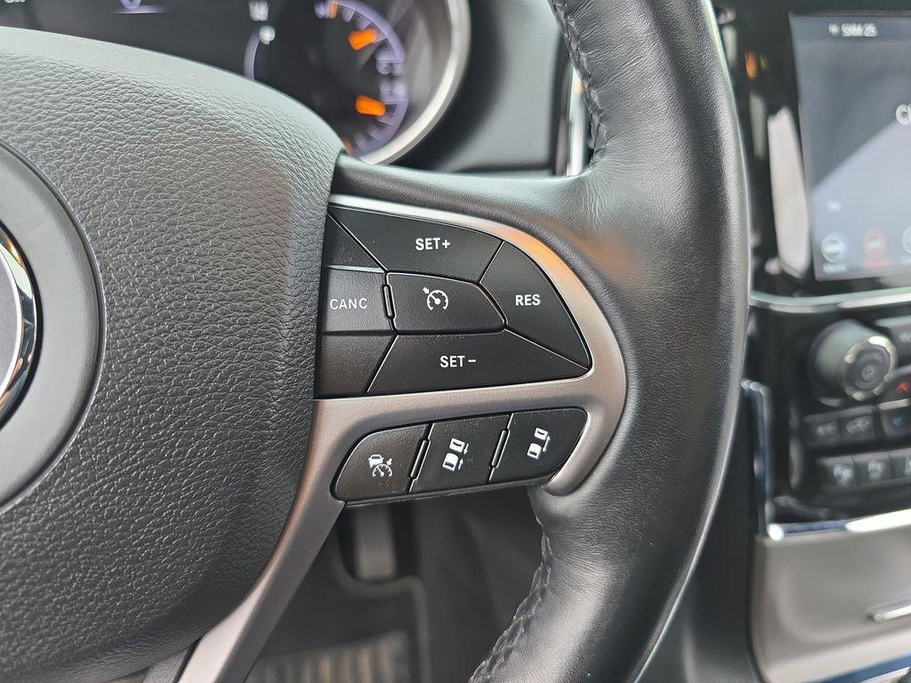 used 2021 Jeep Grand Cherokee car, priced at $25,700