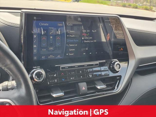 used 2022 Toyota Highlander car, priced at $40,500