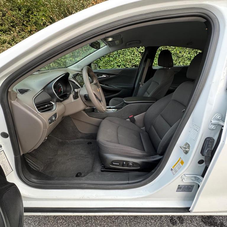 used 2022 Chevrolet Malibu car, priced at $15,999