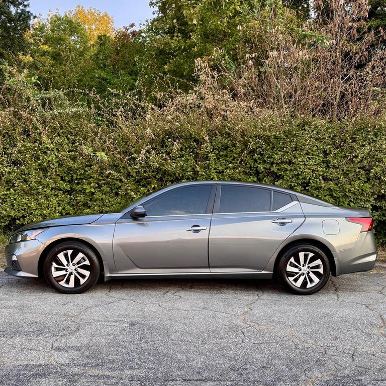 used 2022 Nissan Altima car, priced at $11,499