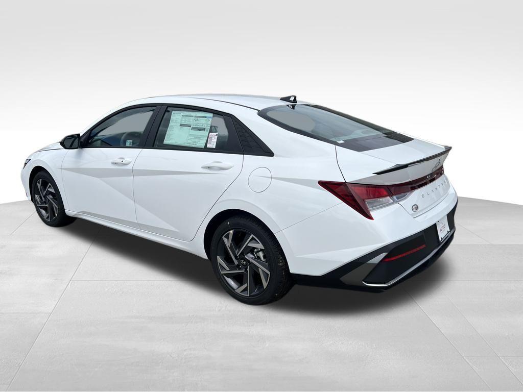 new 2025 Hyundai Elantra car, priced at $21,265