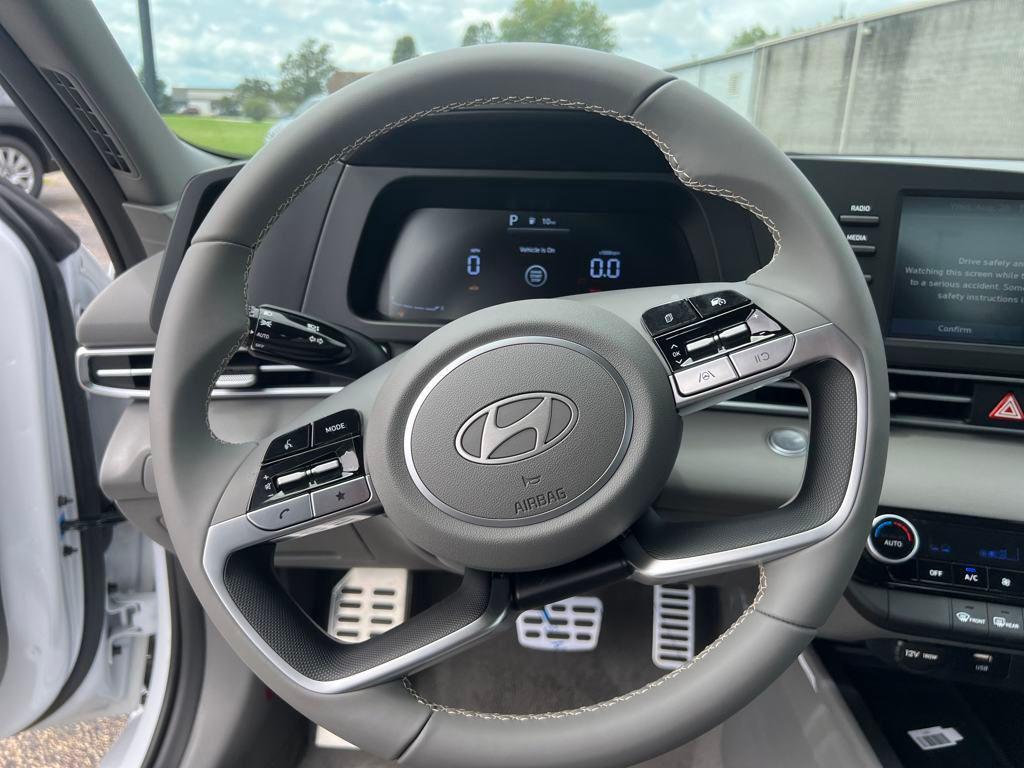 new 2025 Hyundai Elantra car, priced at $21,265